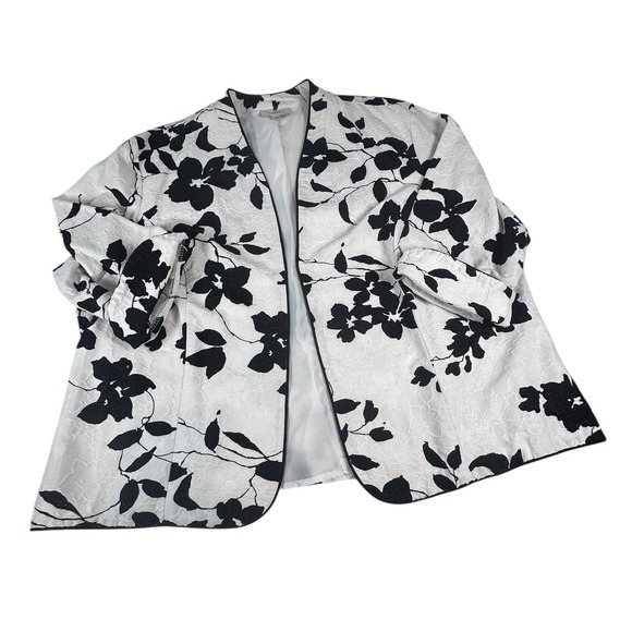 dressbarn Jackets & Blazers - Dressbarn Womens Size 22/24 Black White Floral Textured Open Front Blazer Jacket